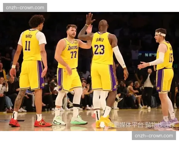 湖人确立东契奇绝对核心 三巨头分工明确战术体系彻底重塑